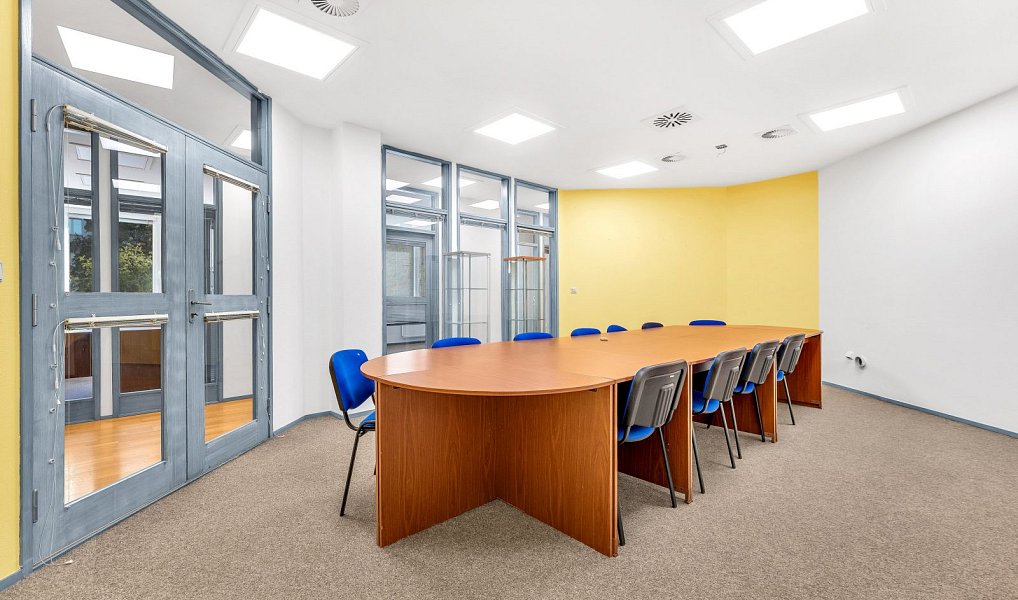 Pronájem kanceláře 330 m², Horoměřice – náhled fotky 2