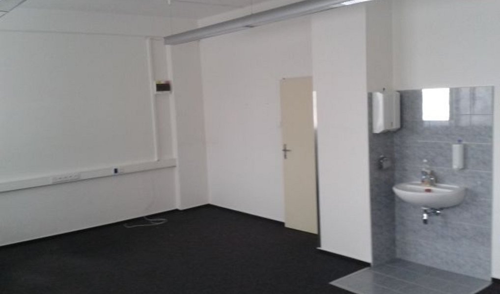Pronájem kanceláře 18 m², Olomouc – náhled fotky 2
