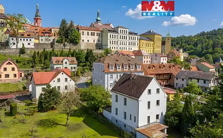 Prodej domu 174 m² s pozemkem 1 363 m², Zahradní, Loket, okres Sokolov