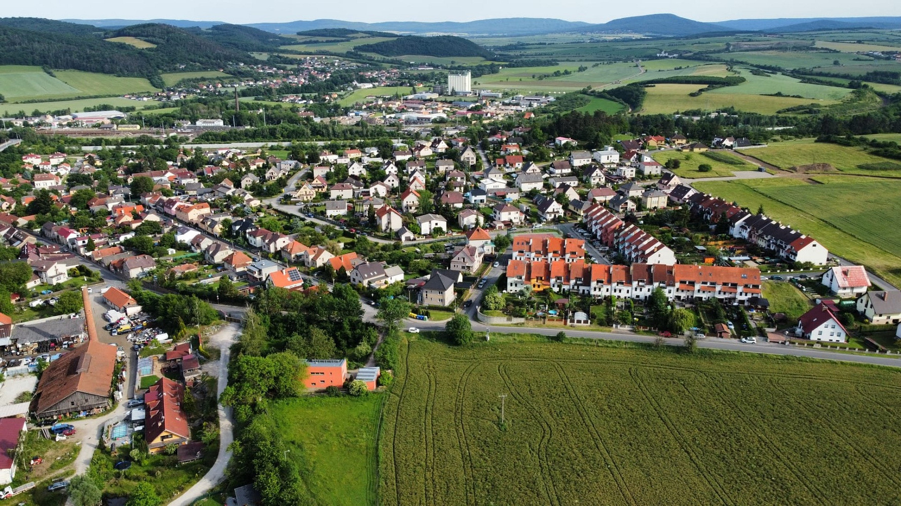 Prodej stavebního pozemku 5 000 m² — photo 2