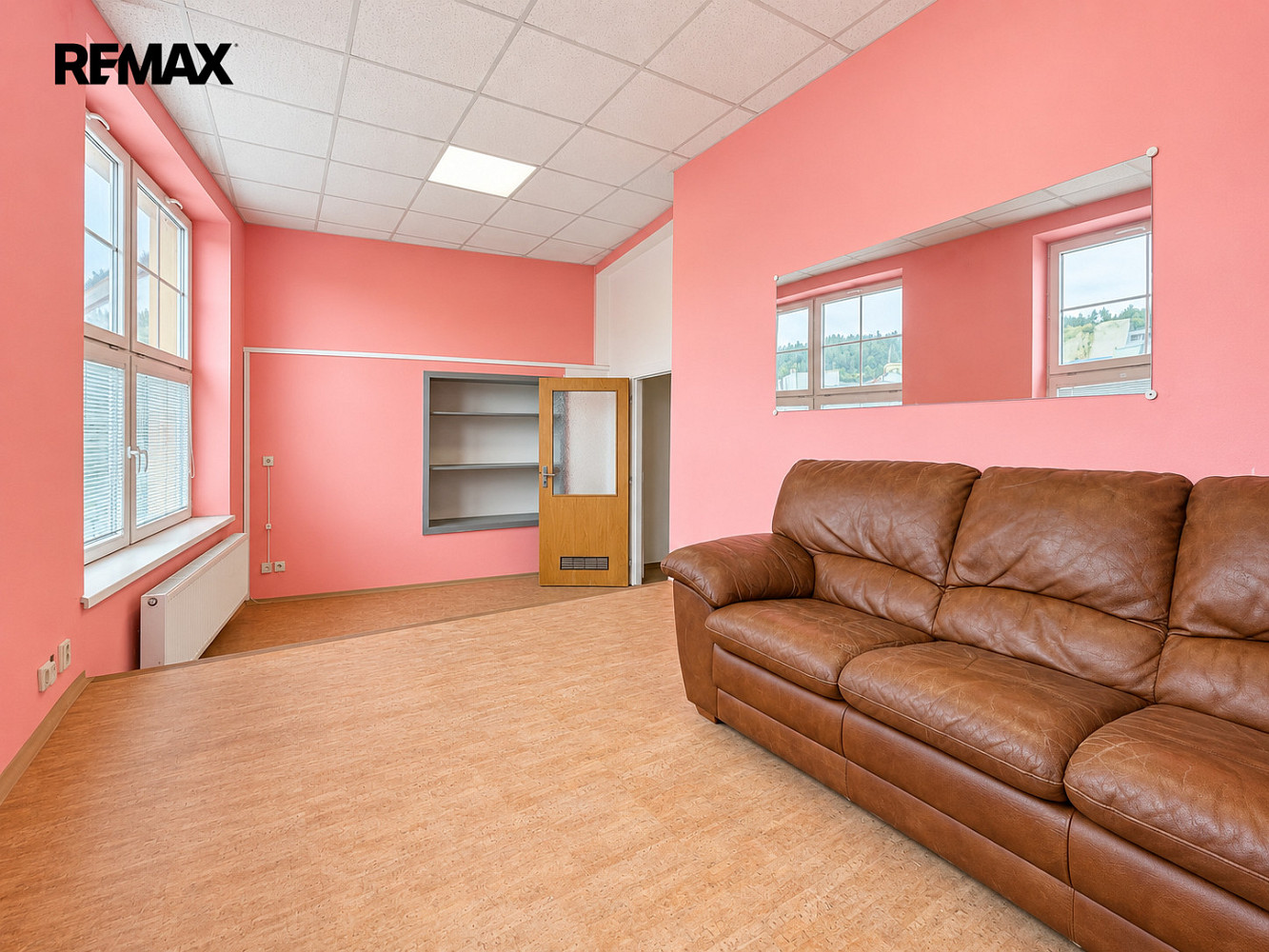 Pronájem obchodních prostor 25 m² – fotografie 3