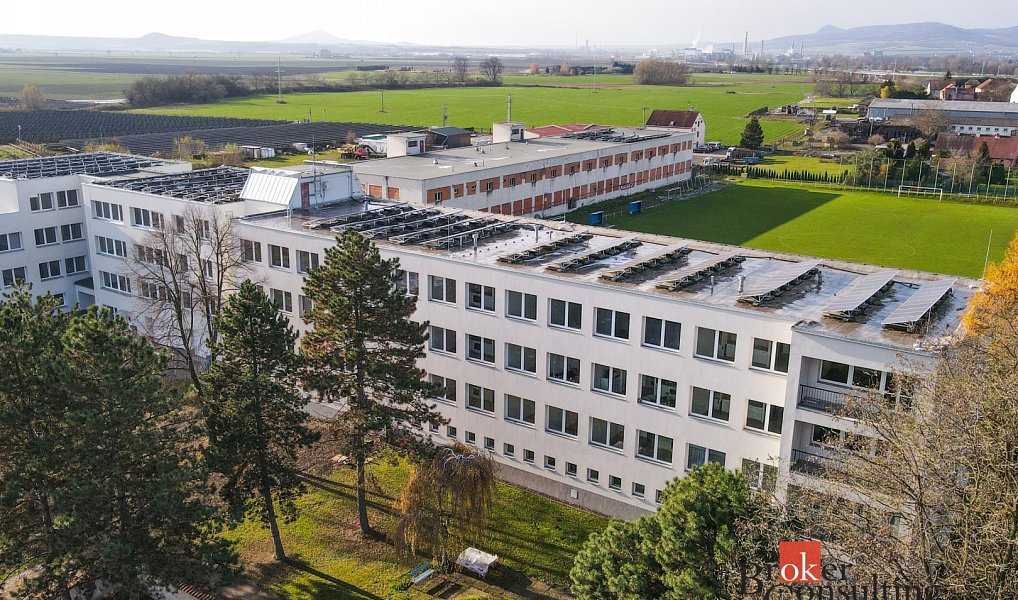 Prodej obchodních prostor 488 m², Mlékojedy – náhled fotky 2
