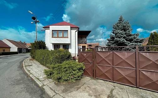 Prodej domu 168 m² s pozemkem 1 408 m², Bílé Podolí - Zaříčany, okres Kutná Hora