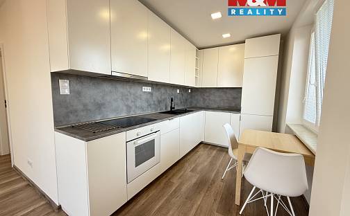 Pronájem bytu 2+kk 52 m², Tyršovo nám., Louny