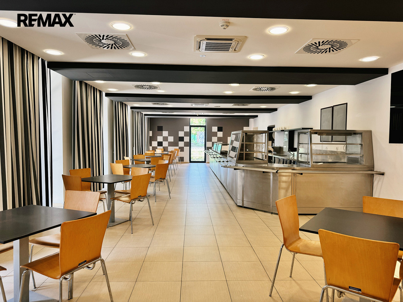 Pronájem restaurace 362 m² – fotografie 3