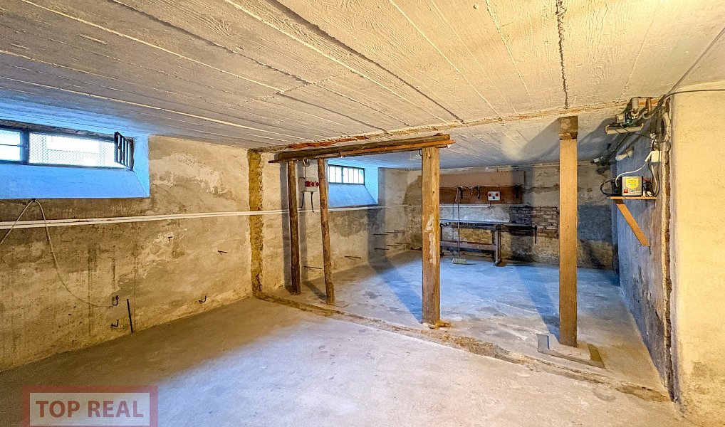 Prodej domu 295 m² s pozemkem 1 530 m², Zlobice – náhled fotky 23
