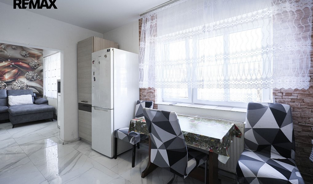 Prodej domu 270 m² s pozemkem 777 m², Zabrušany – náhled fotky 57