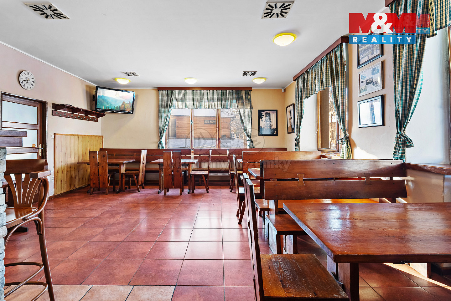Prodej ubytovacího objektu 651 m² – fotografie 5