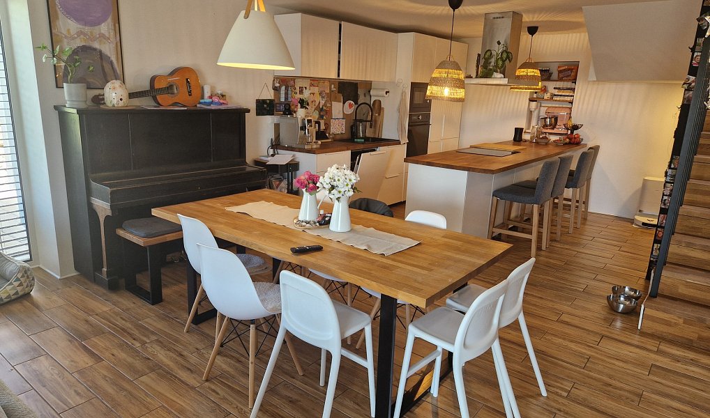 Prodej domu 189 m² s pozemkem 1 127 m², Radostná pod Kozákovem – náhled fotky 7
