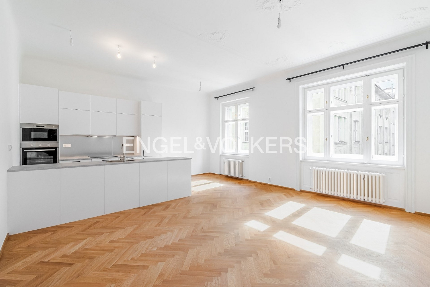 Pronájem bytu 2+kk 90 m²