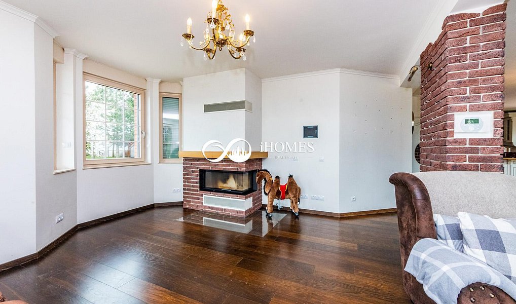 Prodej domu 484 m² s pozemkem 5 684 m², Praha – náhled fotky 3