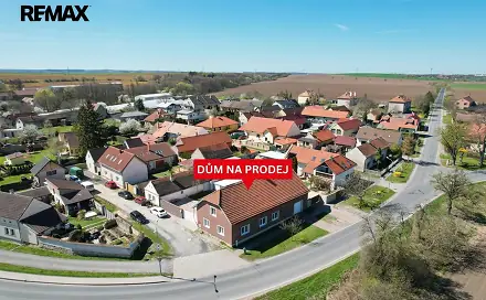 Prodej domu 193 m² s pozemkem 471 m², Vykáň, okres Nymburk