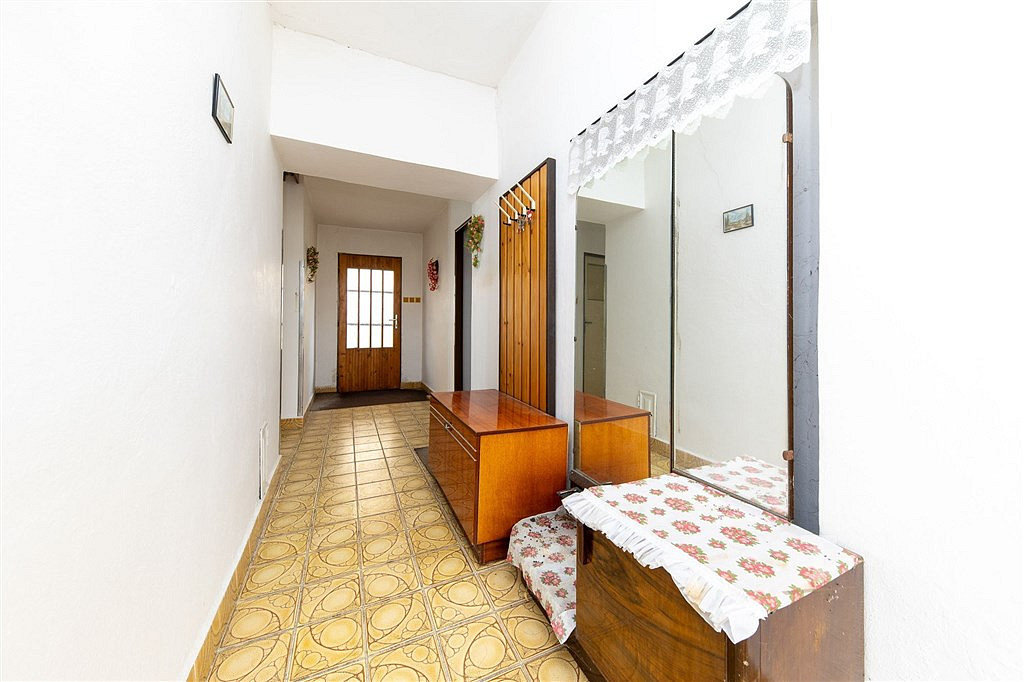 Prodej domu 200 m² s pozemkem 519 m² — photo 2