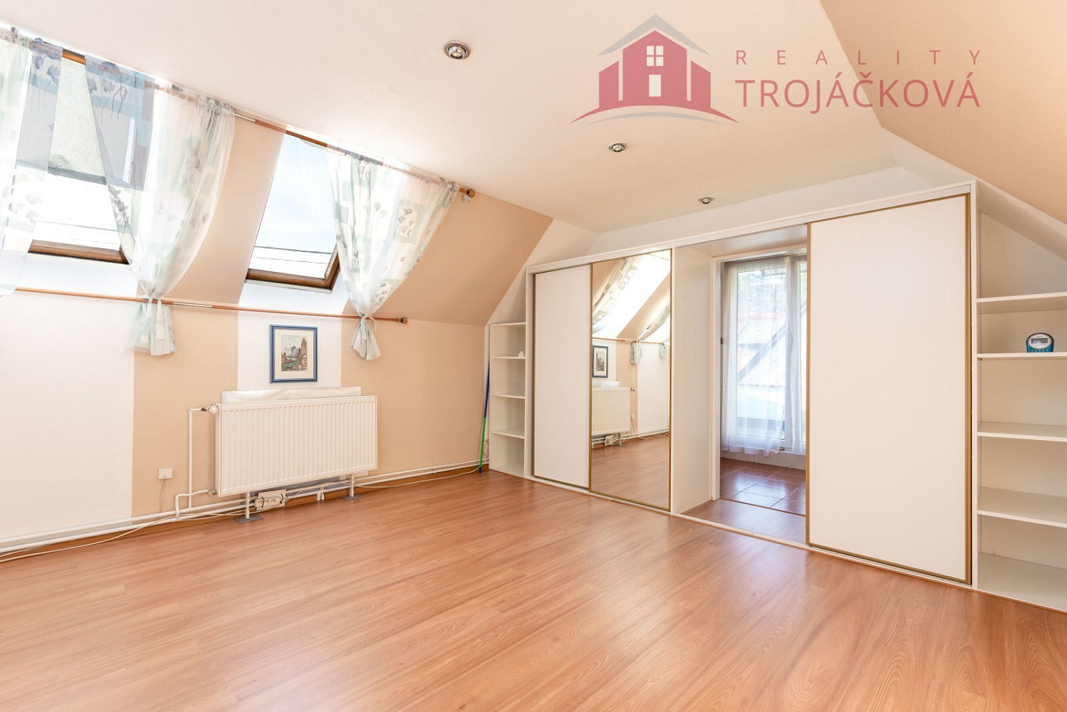 Prodej domu 260 m² s pozemkem 488 m² – fotografie 5