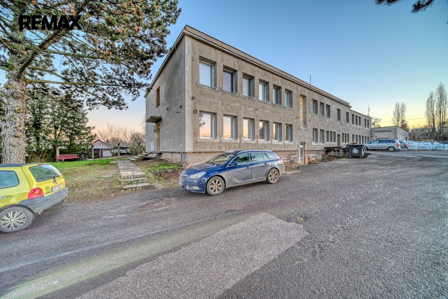 Pronájem bytu 2+kk 41 m² – fotografie 4