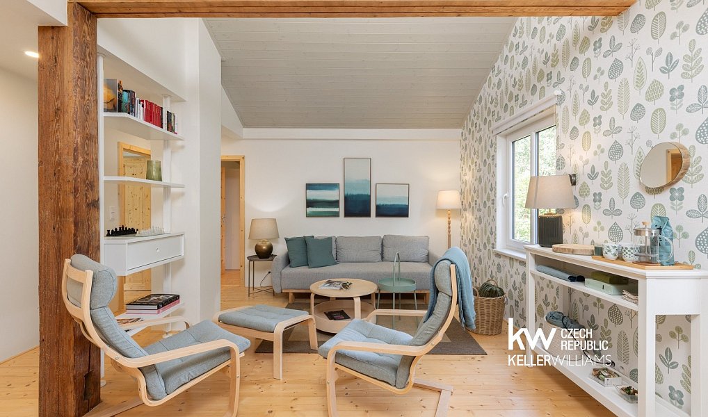 Prodej ubytovacího objektu 655 m², Křečovice – náhled fotky 3