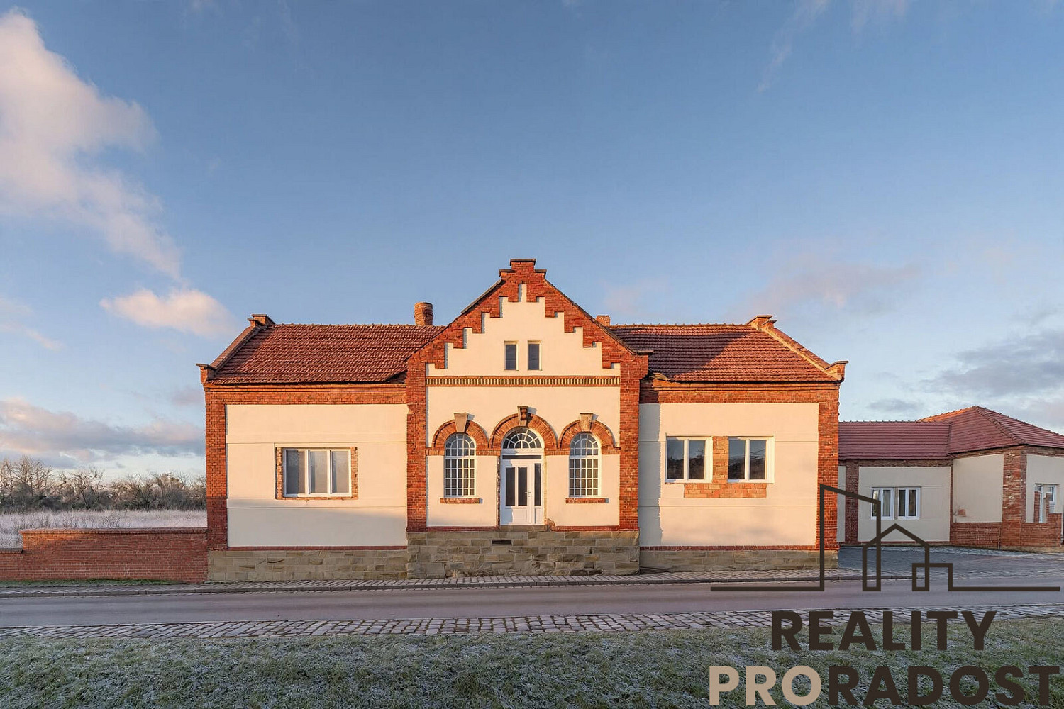 Prodej domu 200 m² s pozemkem 1 115 m²