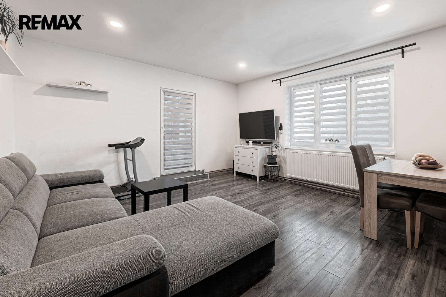 Prodej domu 252 m² s pozemkem 863 m² – pohled 5