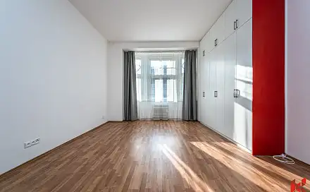 Pronájem bytu 1+kk 36 m²