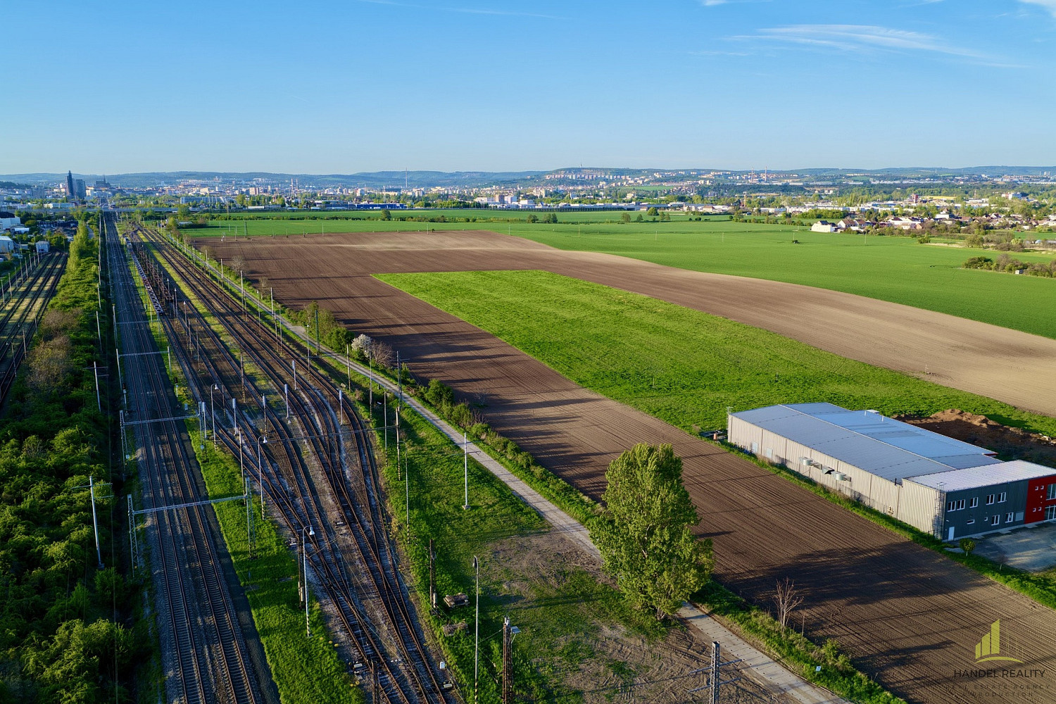 Prodej komerčního pozemku 7 134 m²