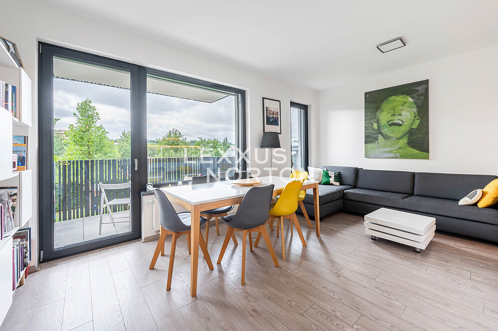 Pronájem bytu 4+kk 91 m² — photo 3