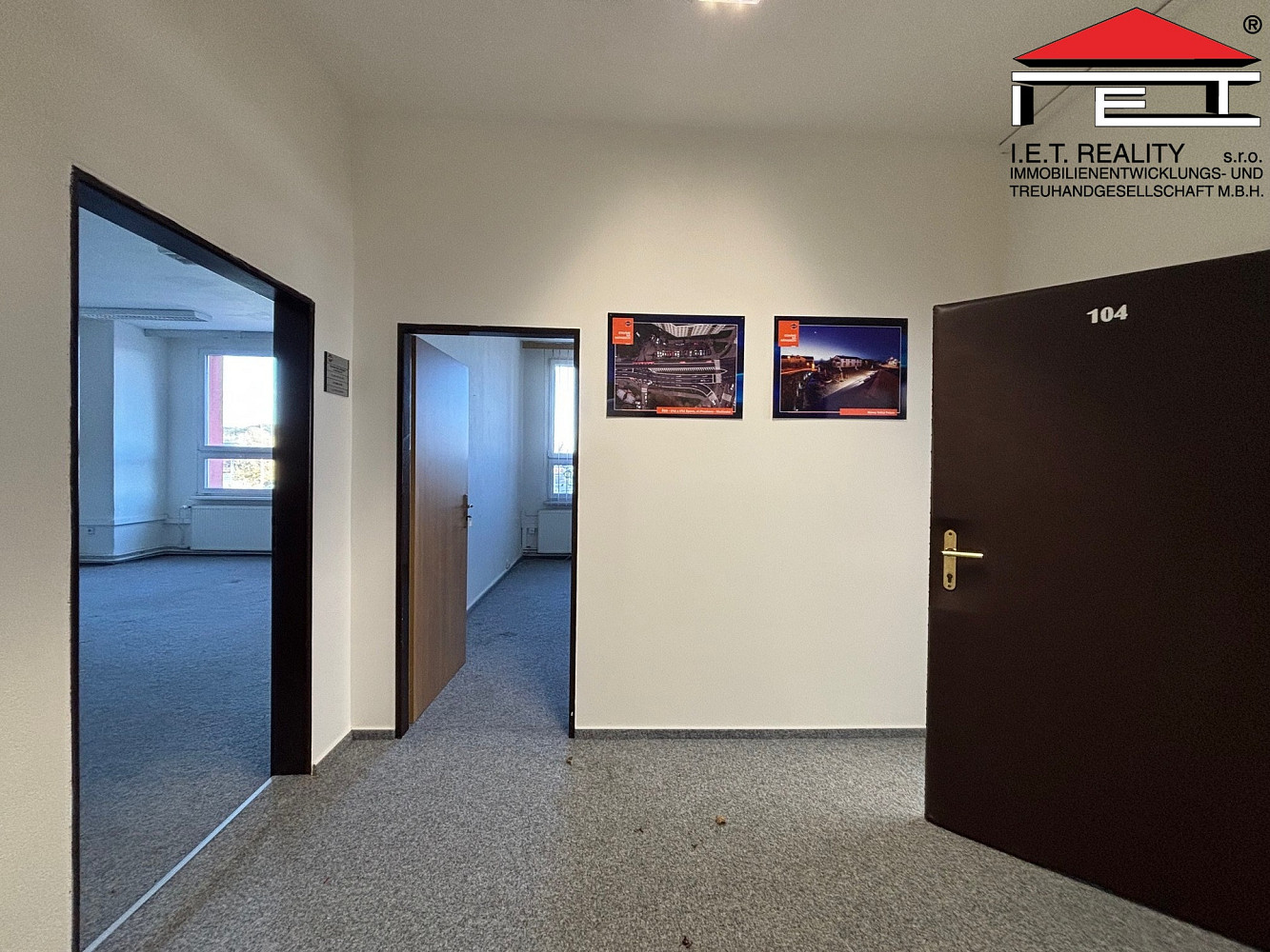 Pronájem kanceláře 95 m² — photo 3