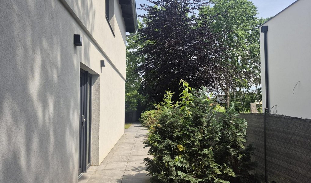Pronájem domu 120 m² s pozemkem 350 m², Praha – náhled fotky 14