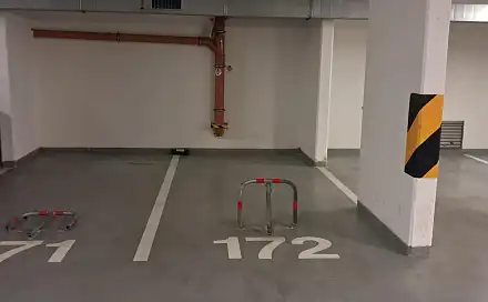 Prodej parkovacích stání, 2 x 11,5m2, Názovská,