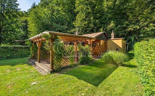 Prodej chaty/chalupy 44 m² s pozemkem 519 m², Český Šternberk, okres Benešov