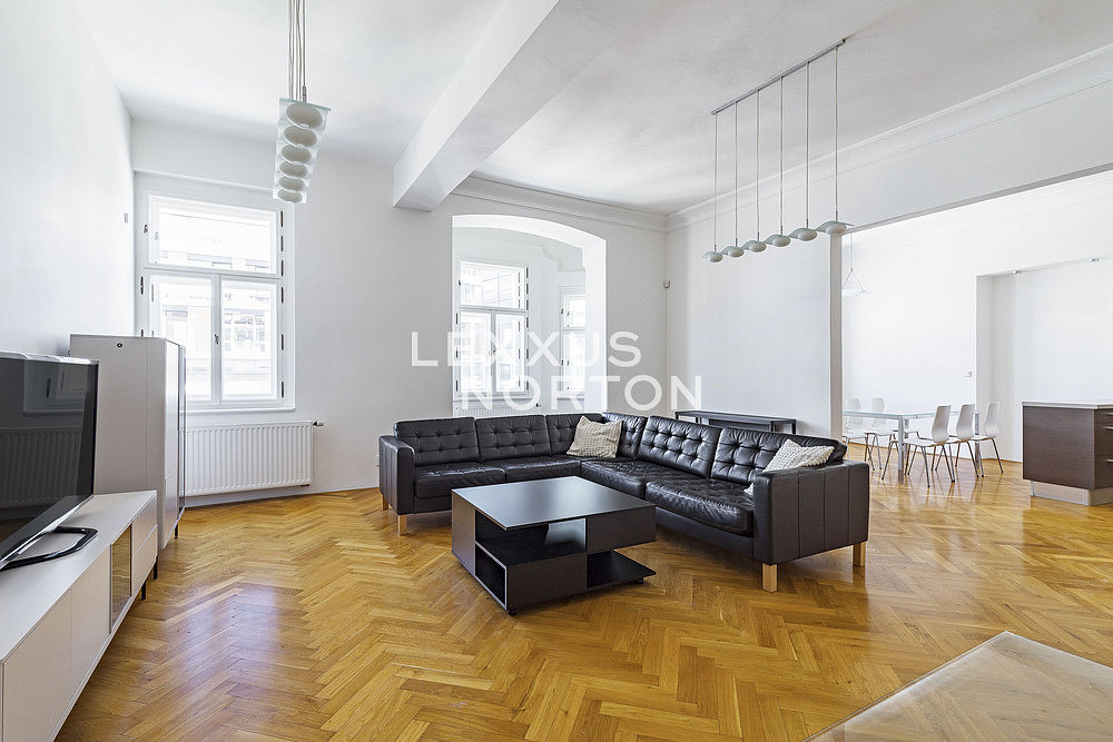 Pronájem bytu 4+kk 144 m² — photo 5