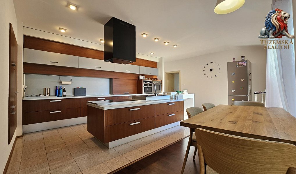 Prodej domu 237 m² s pozemkem 525 m², Kunštát – náhled fotky 5