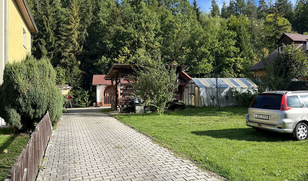 Prodej domu 200 m² s pozemkem 1 192 m², Valašská Bystřice – náhled fotky 34