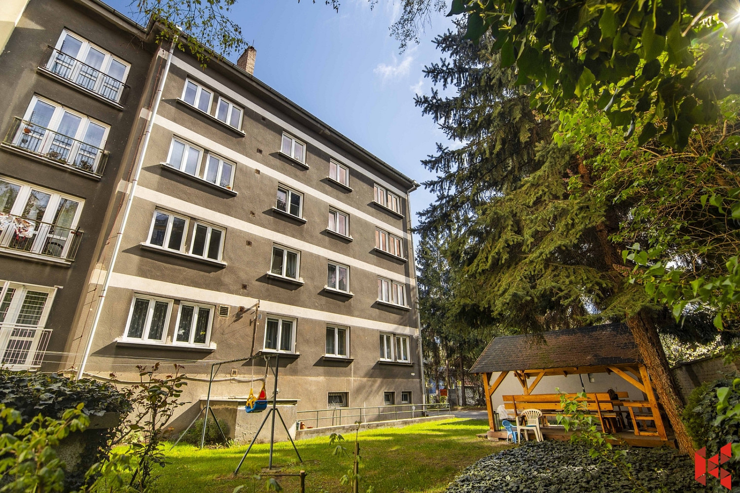 Prodej bytu 1+kk 32 m² – pohled 2