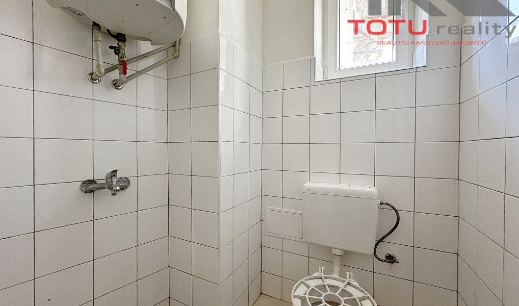 Pronájem obchodních prostor 205 m², Jaroměř – náhled fotky 12
