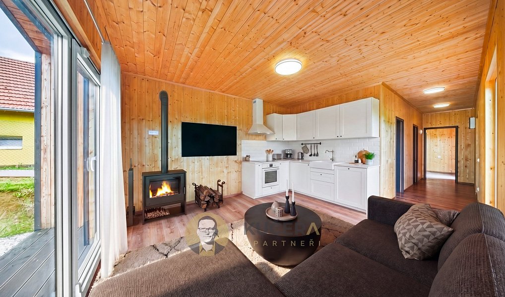 Prodej domu 58 m² s pozemkem 1 284 m², Nemotice – náhled fotky 16