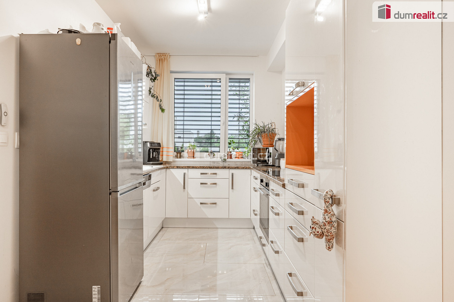Prodej domu 111 m² s pozemkem 223 m² — photo 2