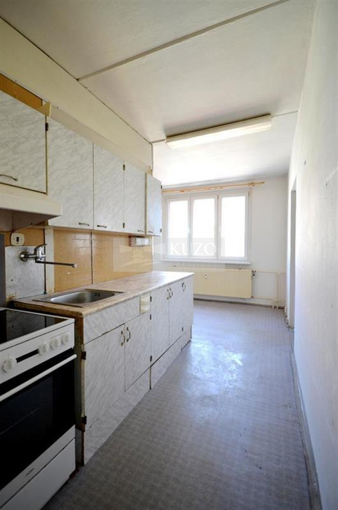 Pronájem bytu 3+1 66 m² – fotografie 3