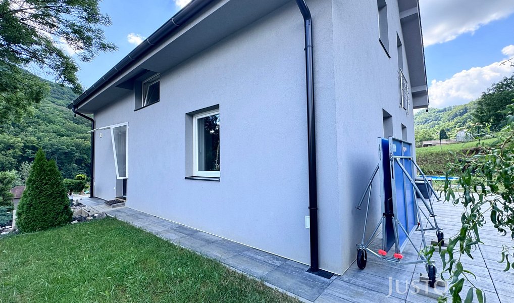 Prodej domu 148 m² s pozemkem 1 008 m², Velké Březno – náhled fotky 20