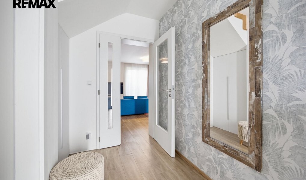 Prodej domu 156 m² s pozemkem 297 m², Husinec – náhled fotky 8