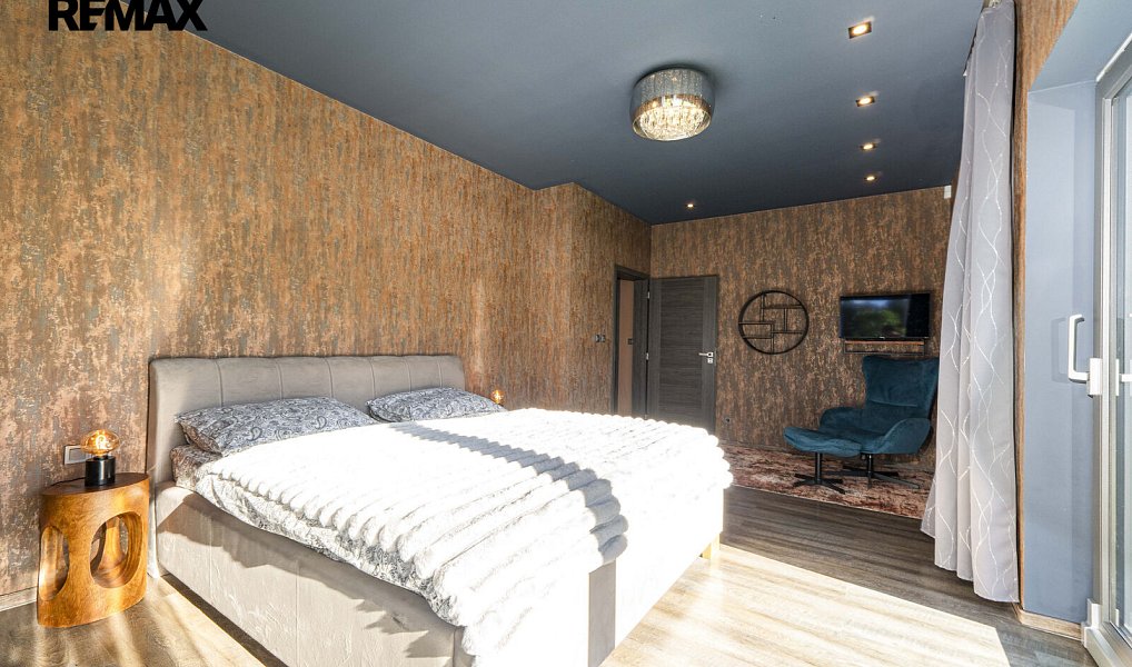 Prodej domu 258 m² s pozemkem 2 700 m², Rychvald – náhled fotky 8
