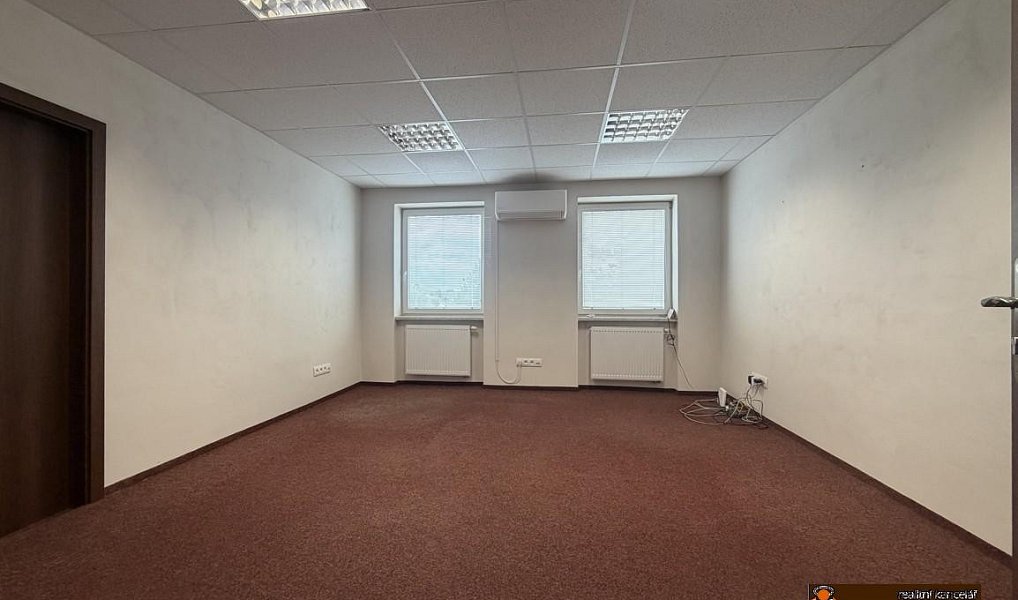Pronájem kanceláře 10 m², Horní Suchá – náhled fotky 2