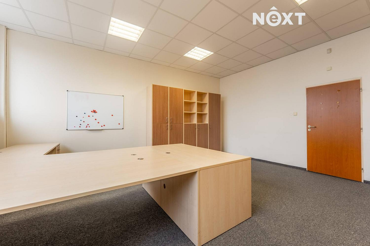 Pronájem kanceláře 251 m² — photo 5