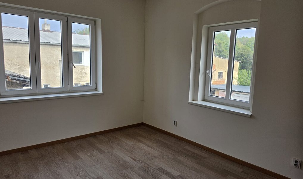 Prodej domu 240 m² s pozemkem 1 421 m², Žlutice – náhled fotky 24