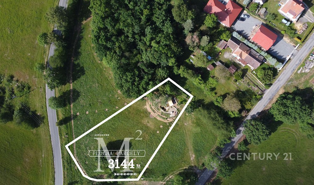 Prodej stavebního pozemku 3 010 m², Vysoký Chlumec – náhled fotky 2