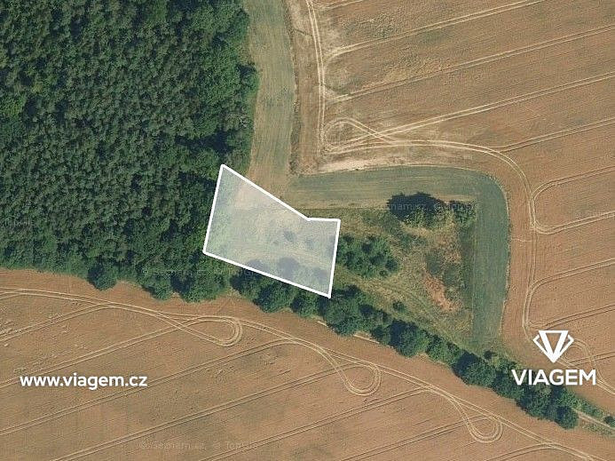 Prodej pole 437 m² – pohled 2