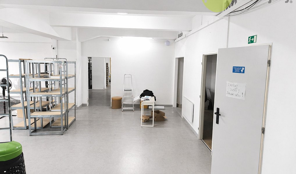 Pronájem obchodních prostor 587 m², Ostrava – náhled fotky 4