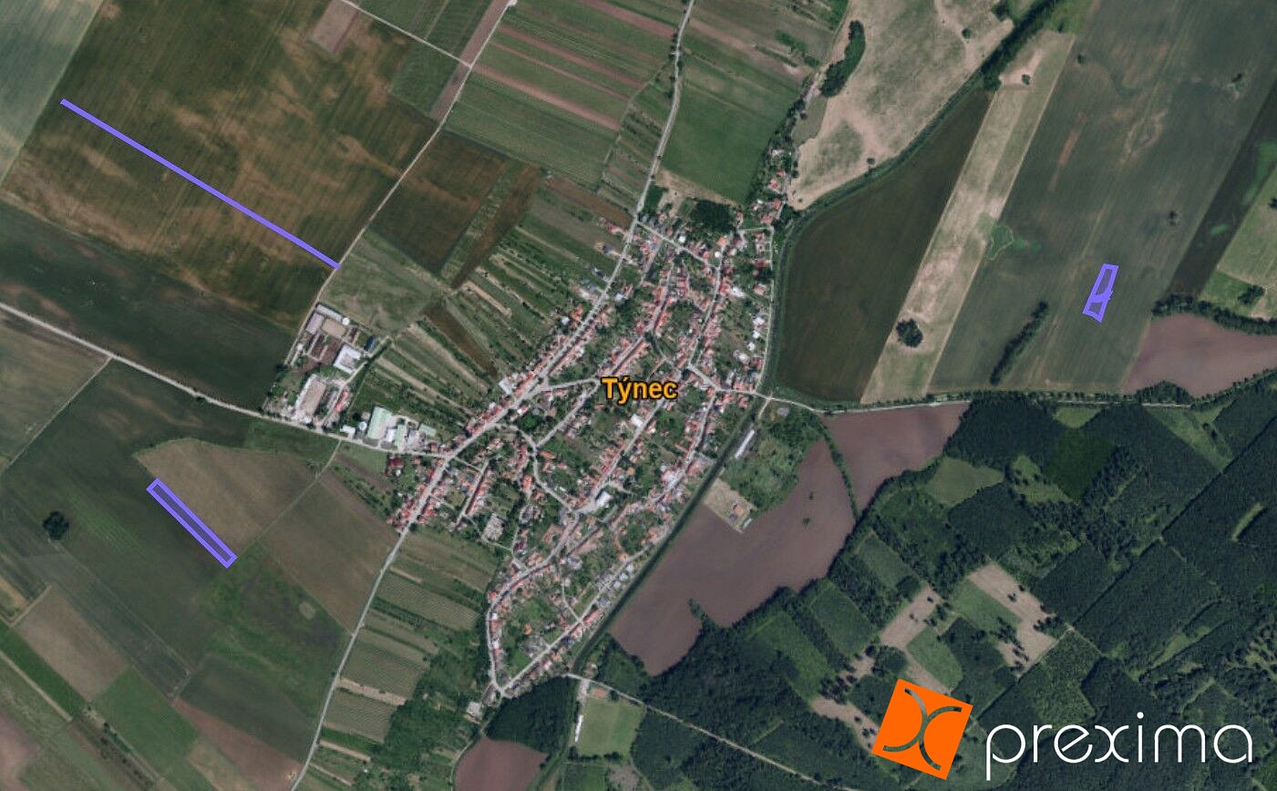 Prodej pole 1 957 m²