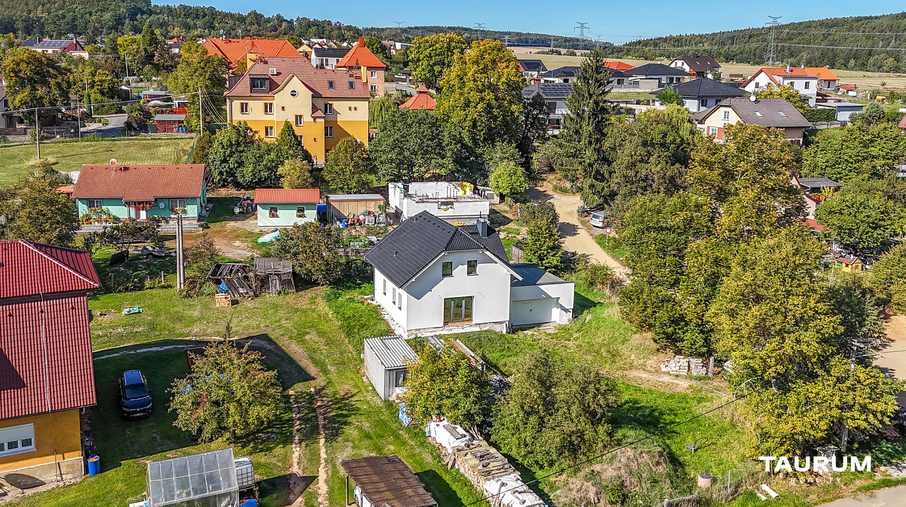 Prodej domu 164 m² s pozemkem 981 m² – fotografie 2