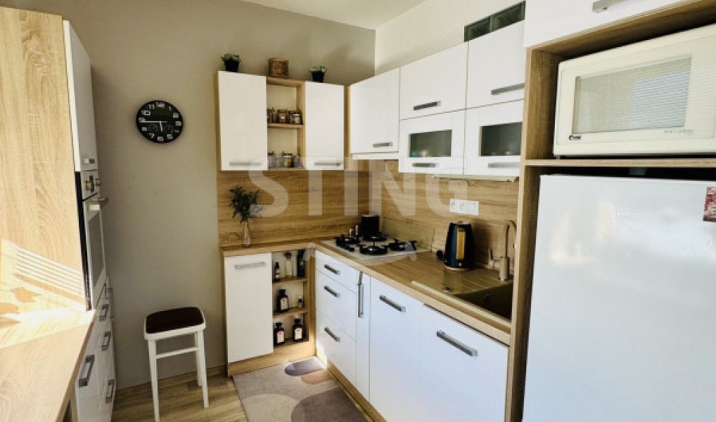 Pronájem bytu 2+1 54 m², Pardubice – náhled fotky 2