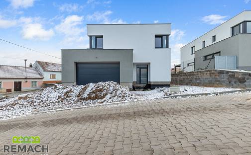 Prodej domu 233 m² s pozemkem 875 m², Holubice, okres Vyškov